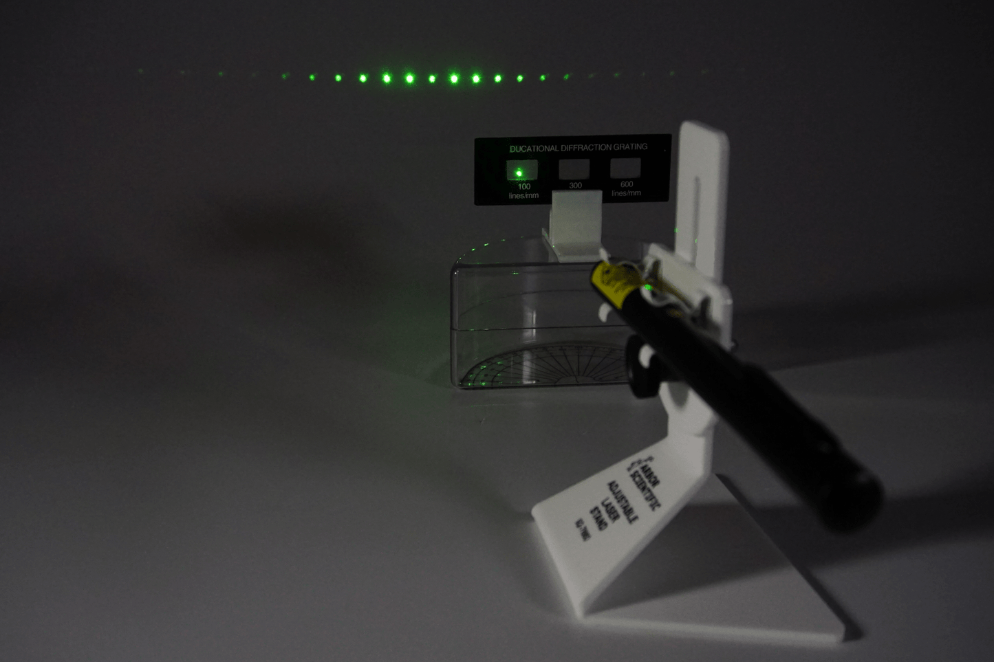 Arbor Scientific Demo Diffraction Grating