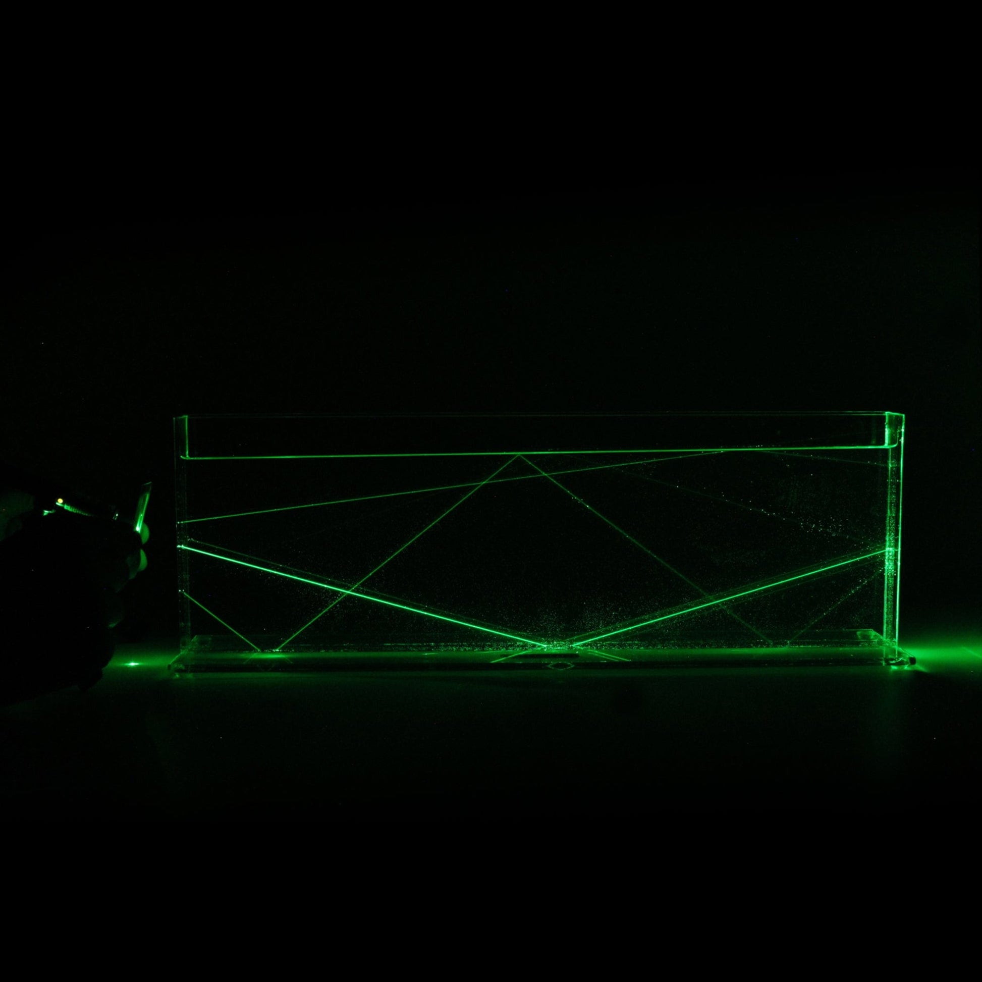 Arbor Scientific Laser Viewing Tank